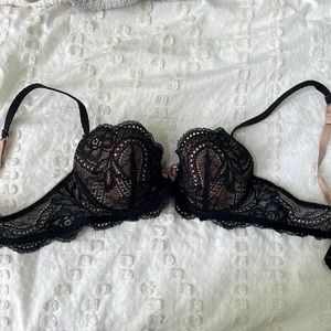 Victoria’s secret underwire bra